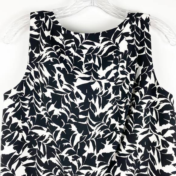 J Crew Scalloped Hem Split Back Floral Sleeveless Blouse  Womens Size XS - Picture 9 of 10